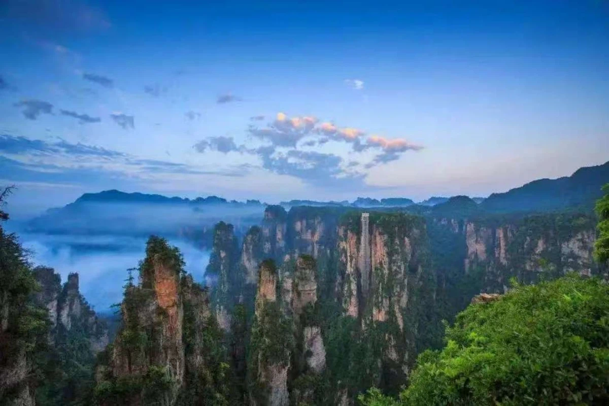 Daily Tours to Zhangjiajie, China Daily Tours to Zhangjiajie, China